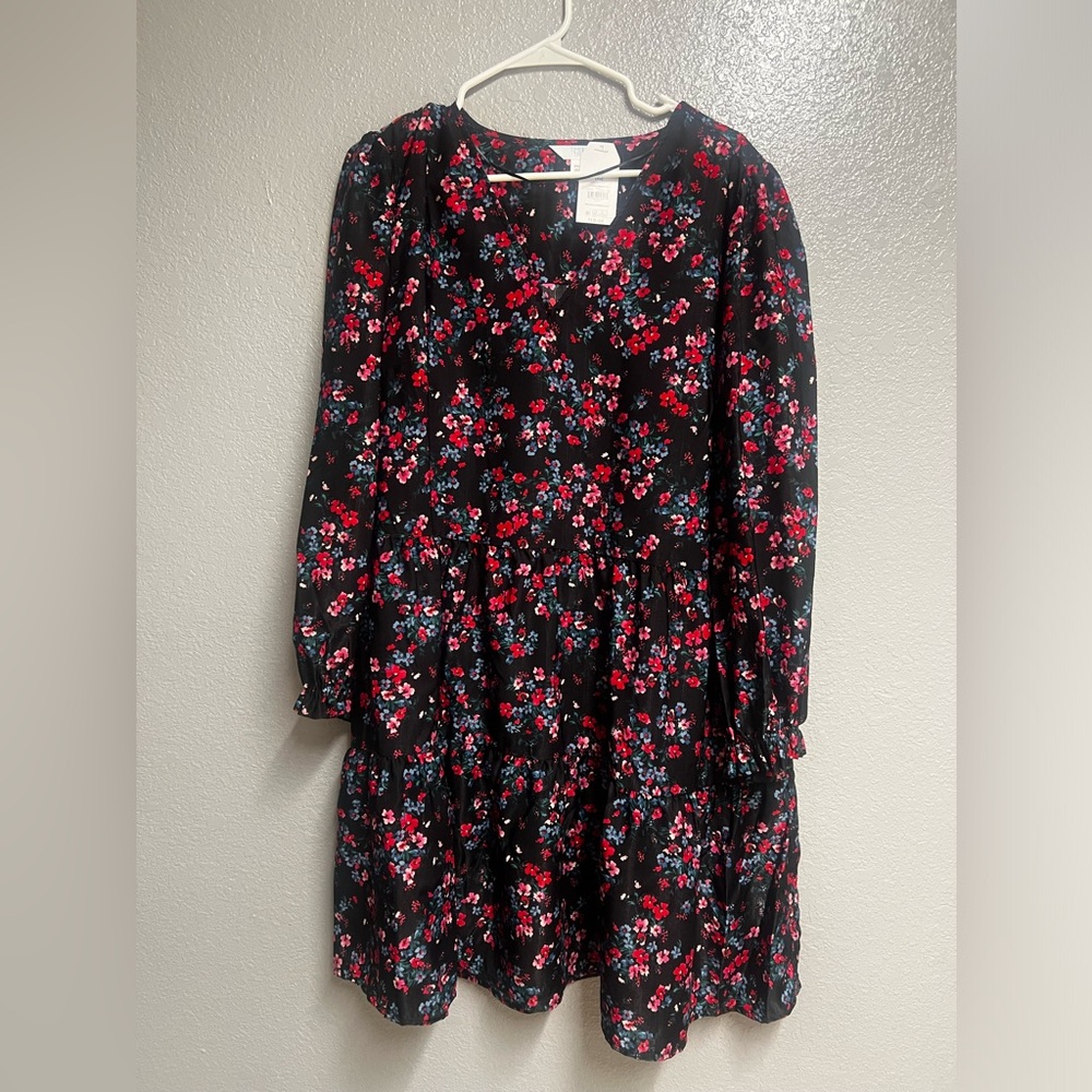 Time and Tru Vneck Dress, new